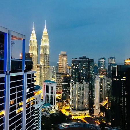 The Platinum Klcc By Cozy White Daire Kuala Lumpur Dış mekan fotoğraf